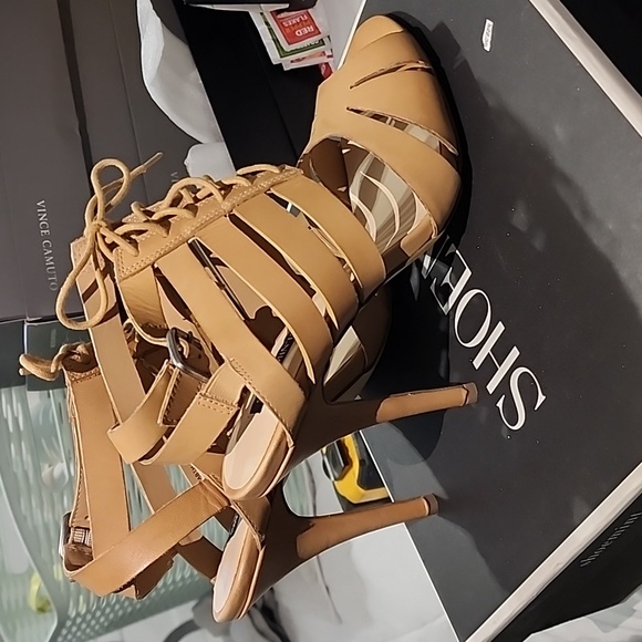 Tan Leather Peep Toes Heels - Picture 4 of 4